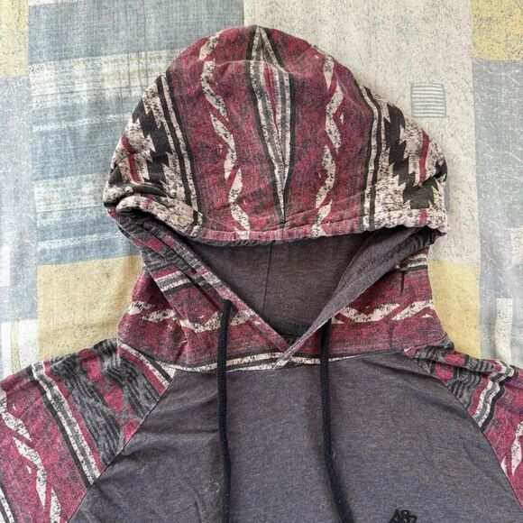 COPY - Aeropostale Gray Pullover Long Sleeve Aztec Print Hooded Sweatshirt Men'… - Picture 3 of 16